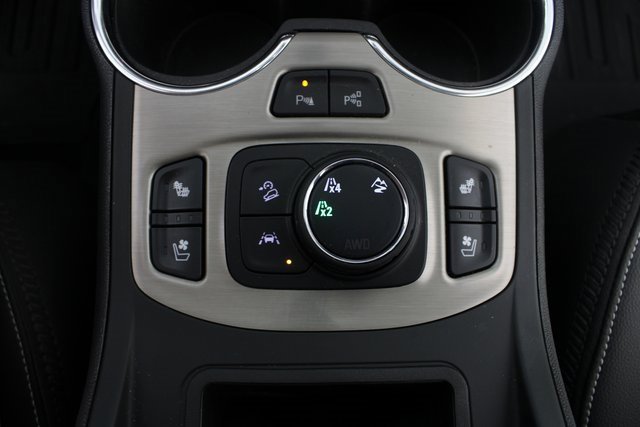 Used 2023 GMC Terrain Denali w/ Denali Premium Package image 8