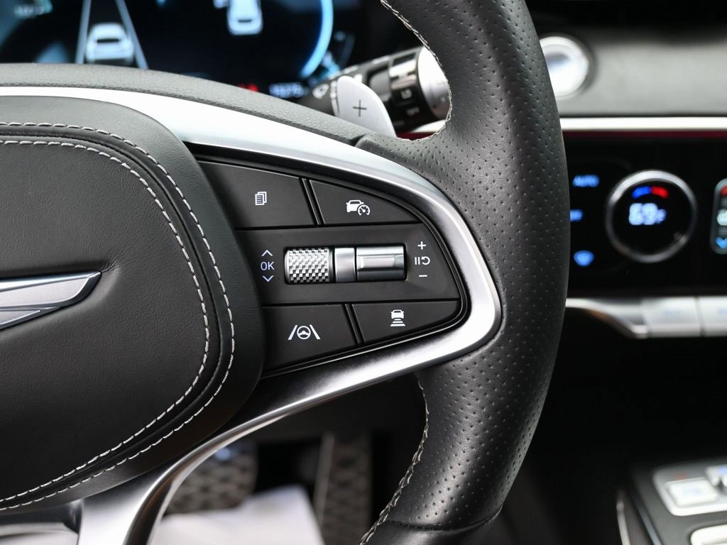 Used 2024 Genesis GV70 2.5T w/ Sport Prestige Package image 21