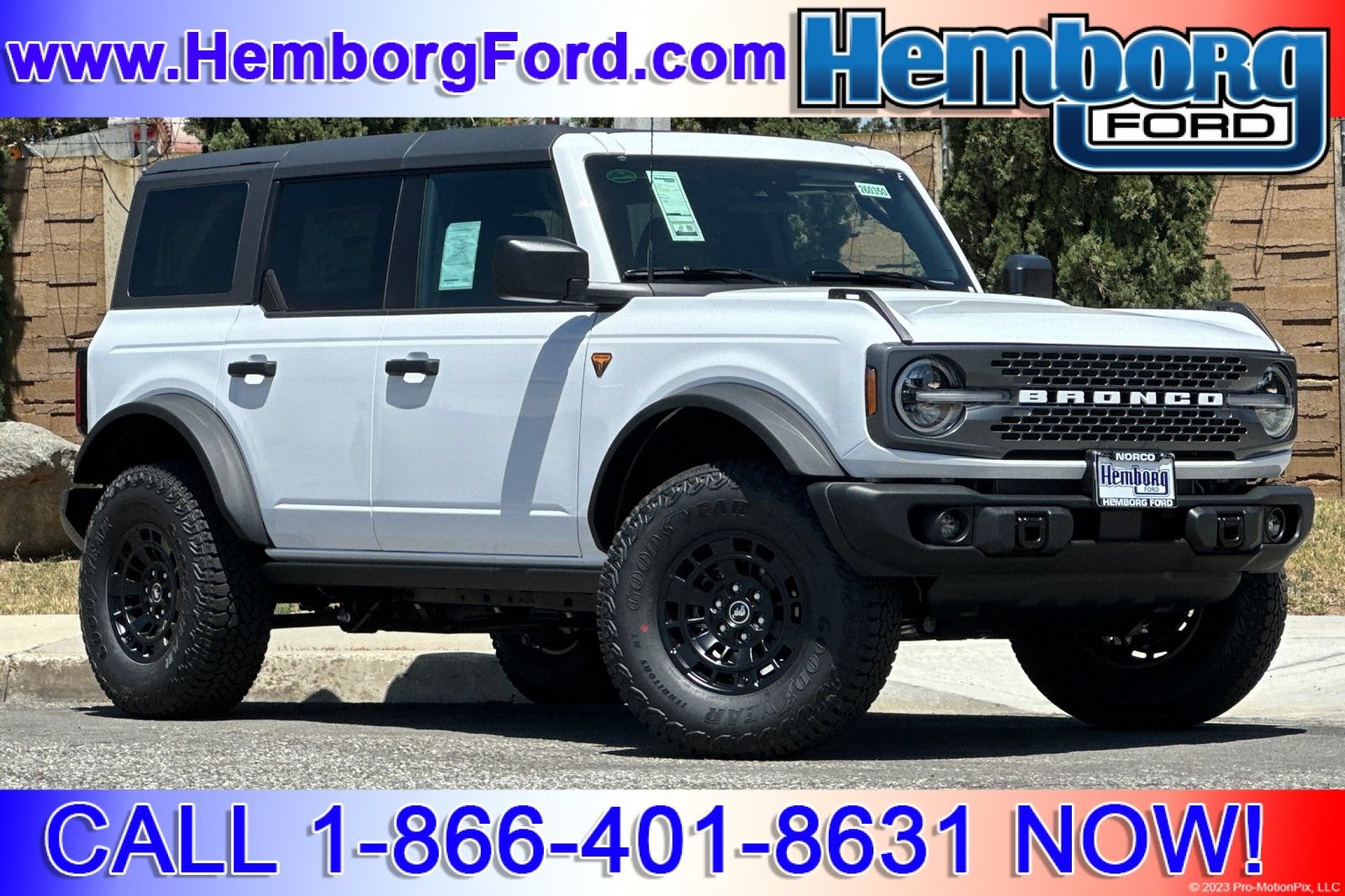 New 2026 Ford Bronco Badlands w/ Sasquatch Package AWD/4WD image 1