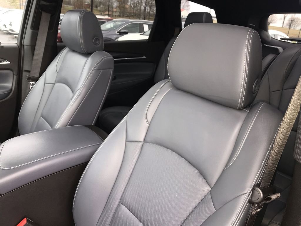 Used 2023 Buick Enclave Essence w/ Experience Buick Package AWD/4WD image 11