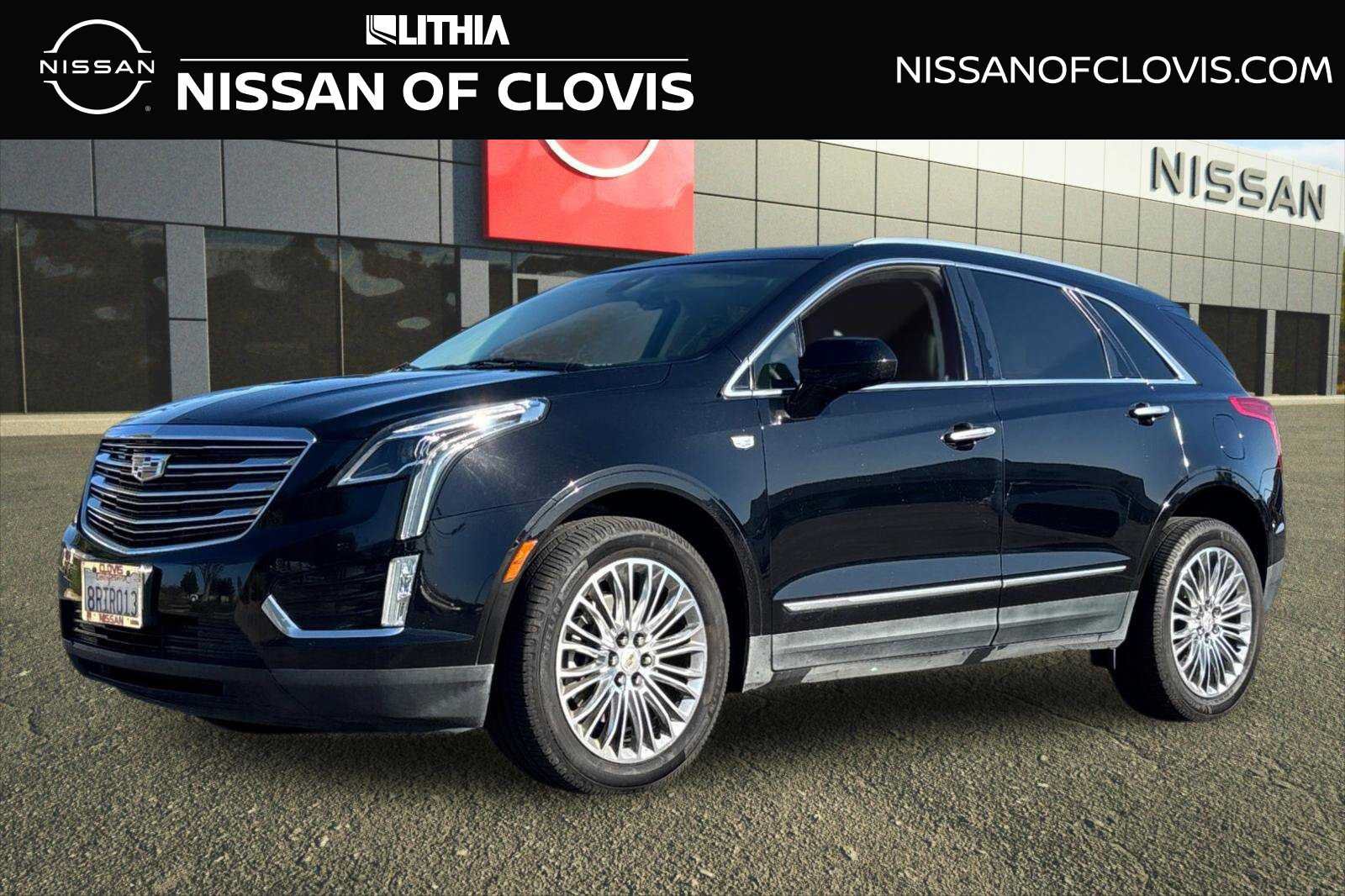Used 2017 Cadillac XT5 Luxury w/ Driver Awareness Package FWD image 1