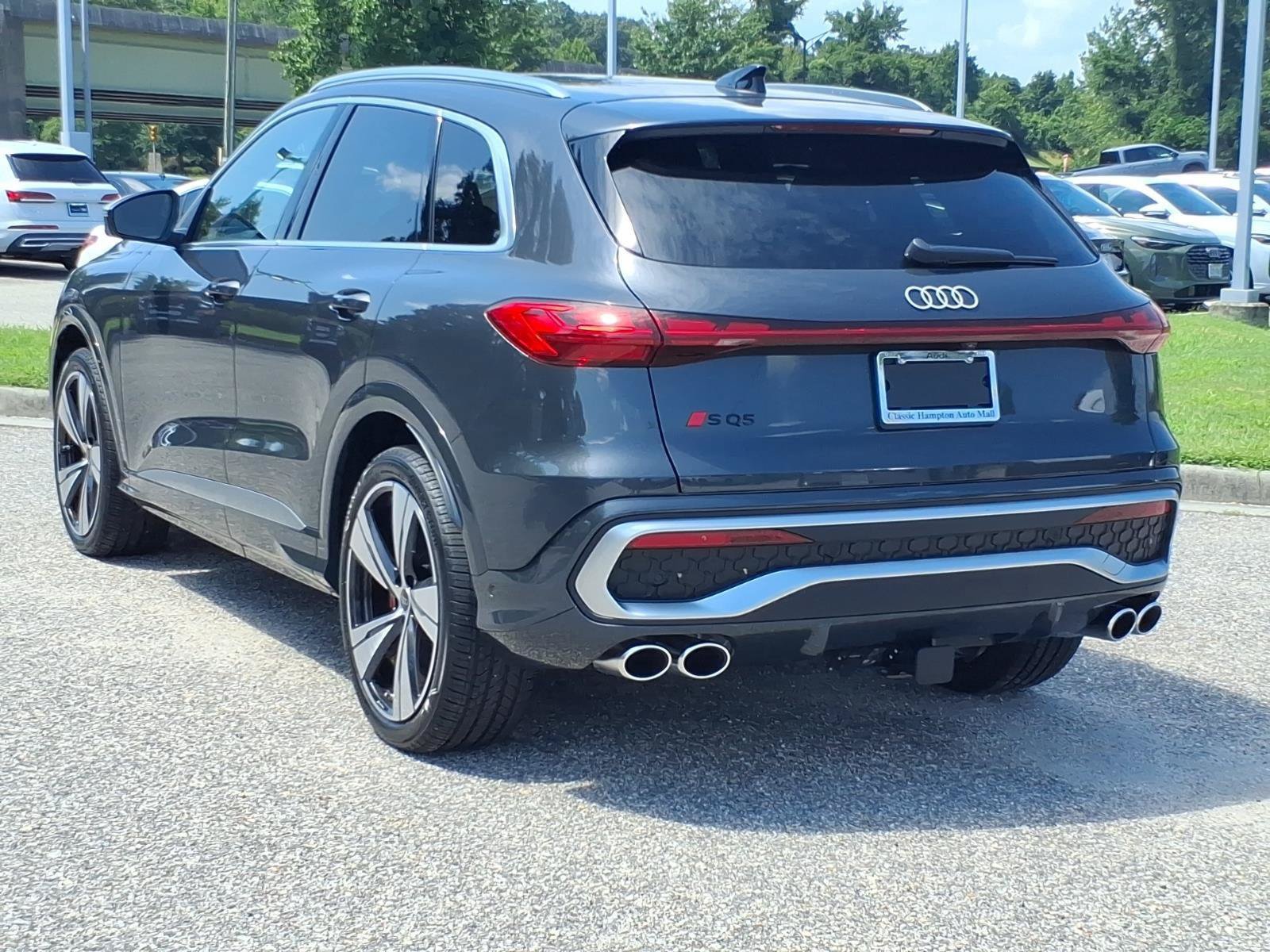 New 2026 Audi SQ5 Prestige AWD/4WD image 10