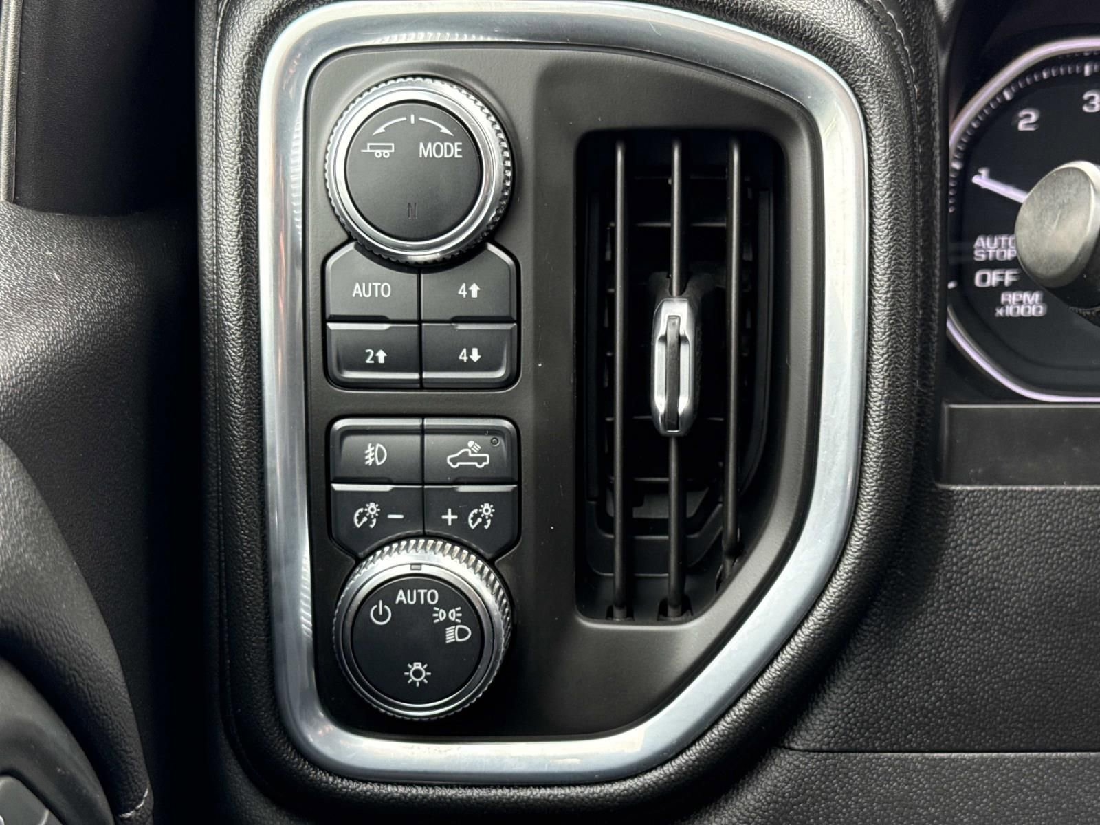 Used 2021 GMC Sierra 1500 Elevation w/ Preferred Package AWD/4WD image 18