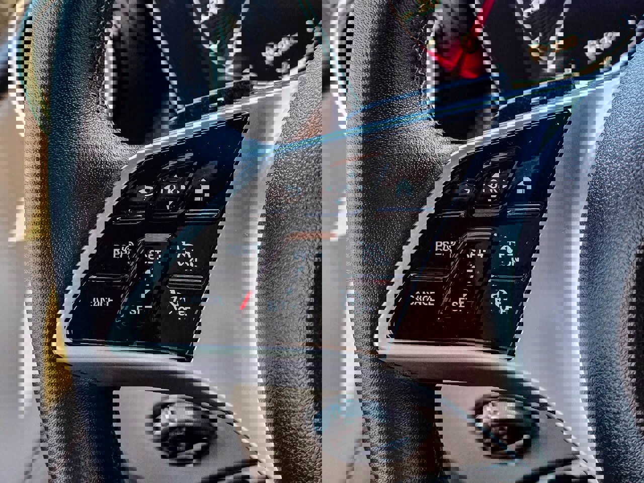 Used 2024 Mercedes-Benz GLC 300 GLC 300 image 23