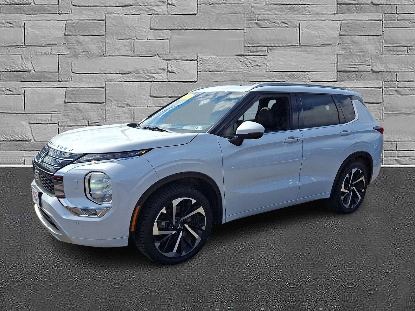 Used 2022 Mitsubishi Outlander SEL image 5