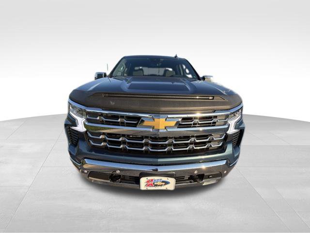 Certified 2024 Chevrolet Silverado 1500 LTZ w/ LTZ Premium Package AWD/4WD image 3