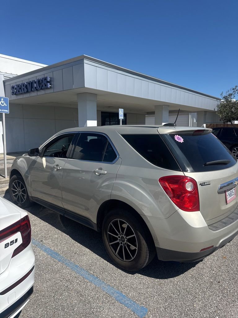 Used 2015 Chevrolet Equinox LS image 9