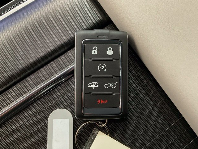 New 2026 Jeep Grand Wagoneer L Summit w/ Rear Seat Video Group I AWD/4WD image 31