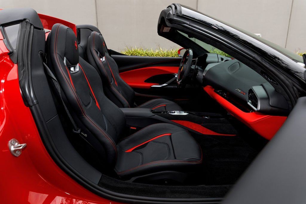 Used 2025 Ferrari 296 GTS image 38