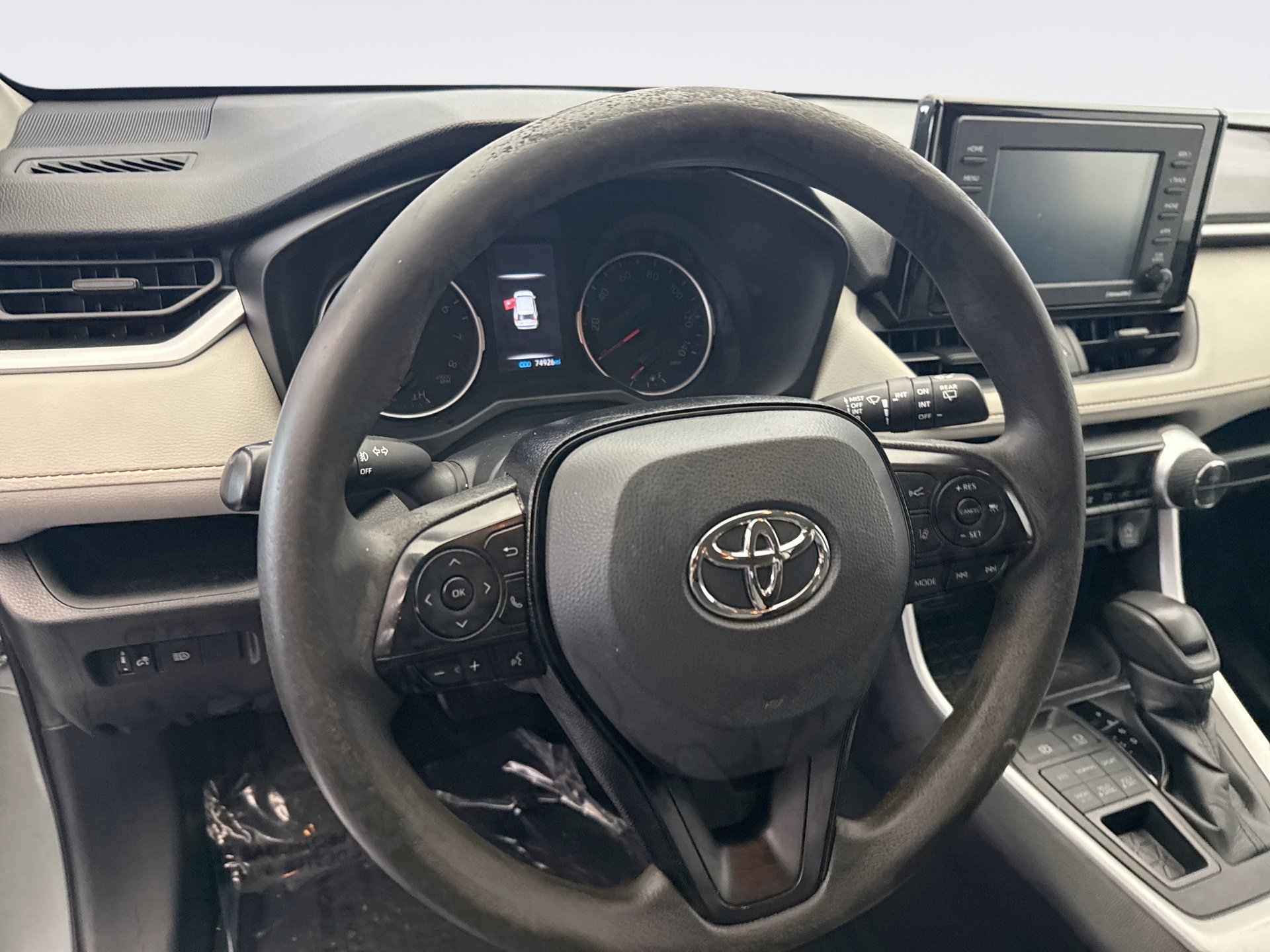 Used 2021 Toyota RAV4 XLE AWD/4WD image 12