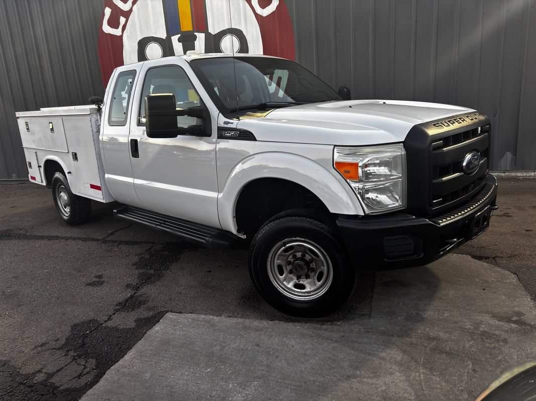 Used 2013 Ford F250 XL AWD/4WD image 2