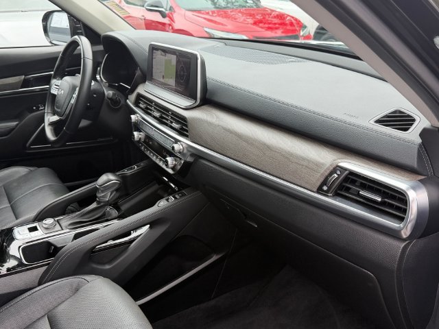 Used 2022 Kia Telluride SX w/ Towing Package FWD image 16