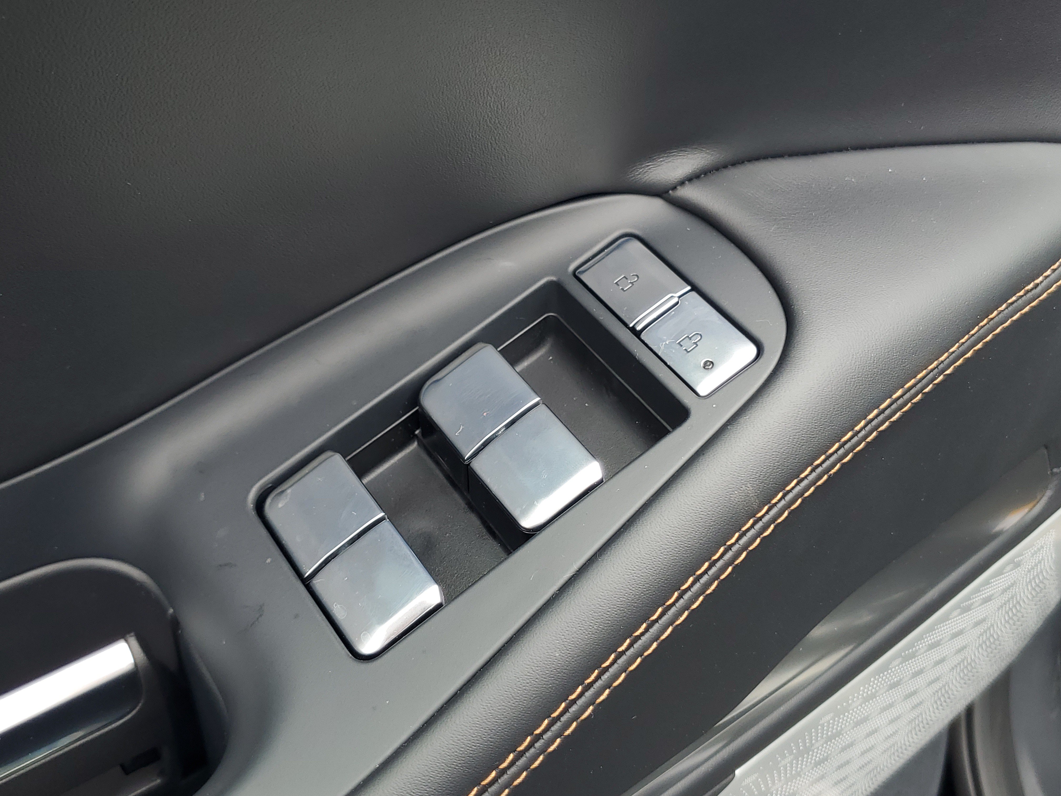 New 2026 Lincoln Navigator L Black Label AWD/4WD image 10