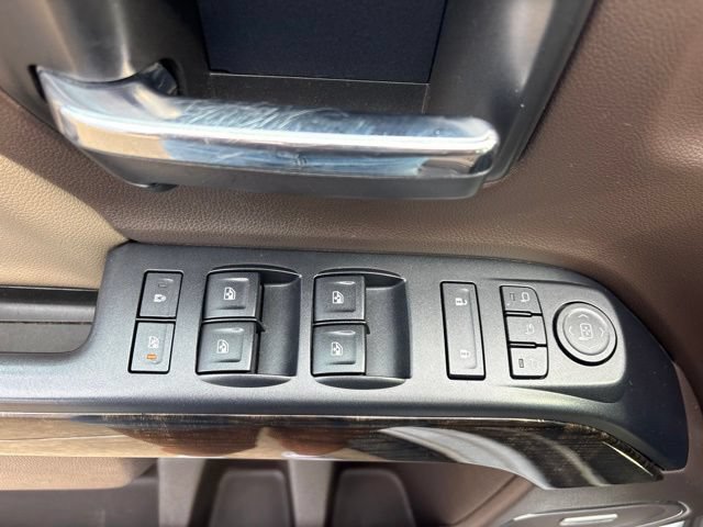 Used 2016 GMC Sierra 1500 Denali w/ Enhanced Driver Alert Package AWD/4WD image 11