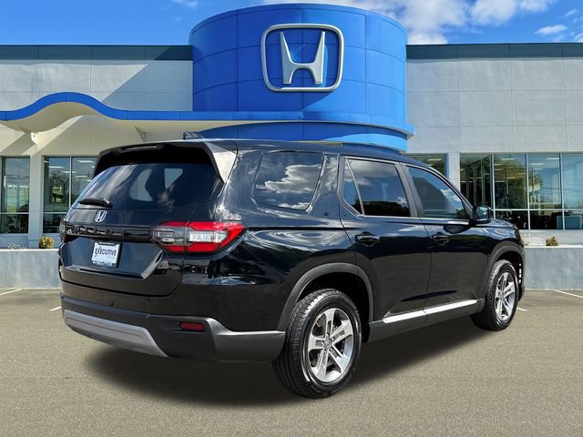Used 2023 Honda Pilot EX-L image 2