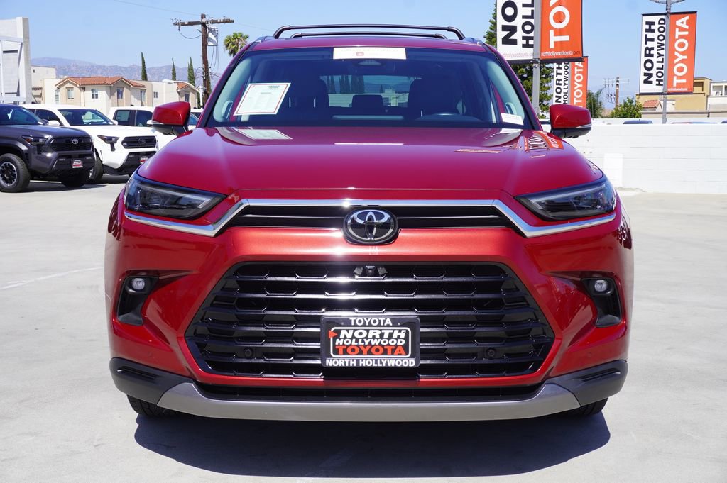 Certified 2024 Toyota Grand Highlander FWD image 3
