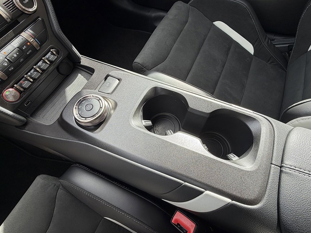 Used 2021 Ford Mustang Shelby GT500 w/ Technology Package image 16