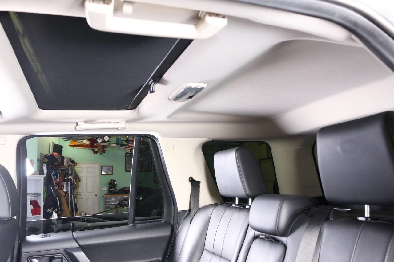 Used 2013 Land Rover LR2 HSE image 37