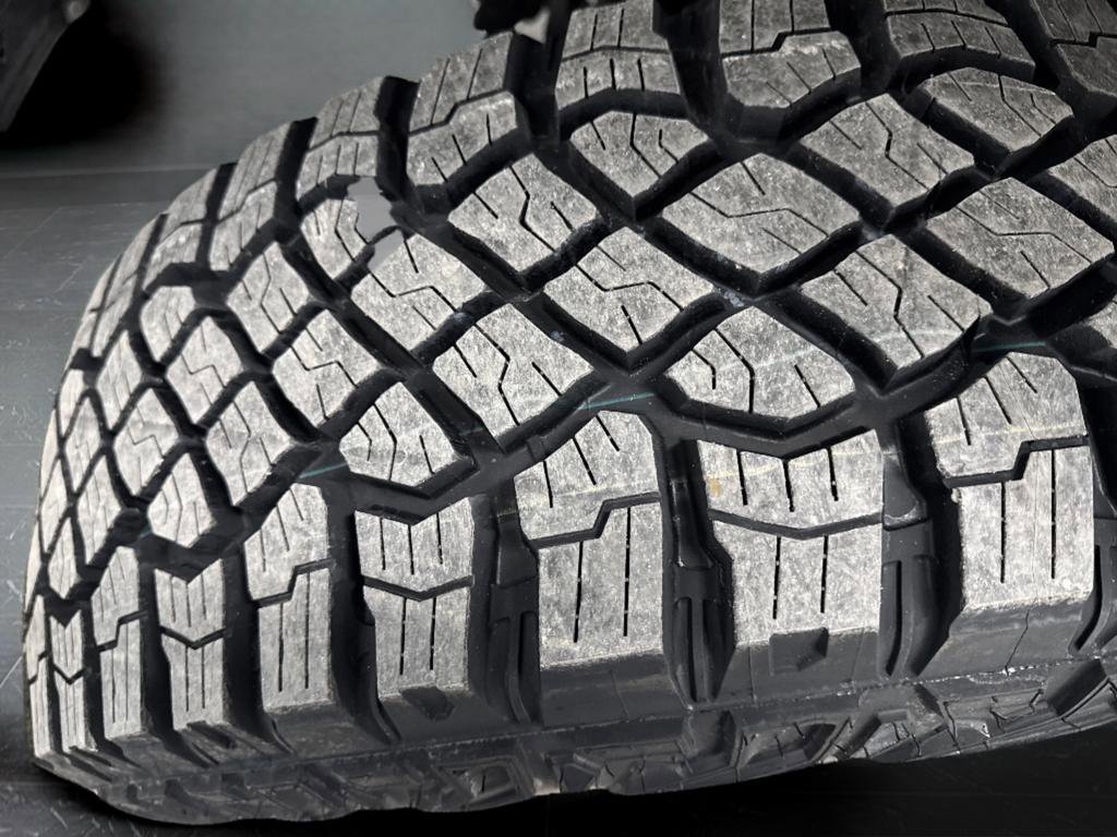 Used 2024 Ford F150 XLT w/ Equipment Group 302A MID image 39