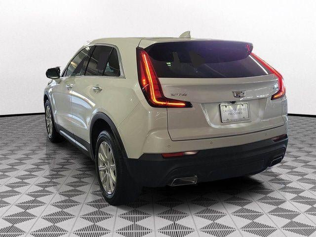 Certified 2023 Cadillac XT4 Luxury w/ Driver Awareness Package image 4