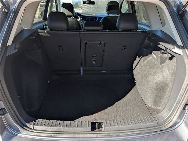 Used 2022 Volkswagen Taos SE w/ Panoramic Sunroof Package image 21