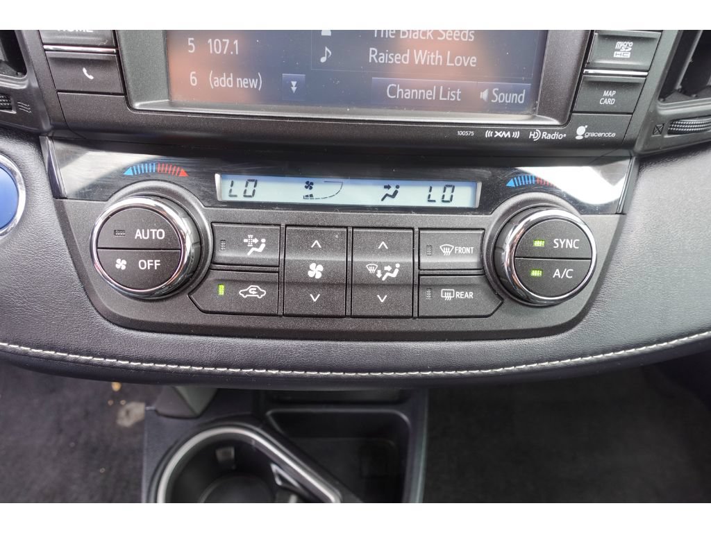 Used 2017 Toyota RAV4 XLE w/ Convenience Package AWD/4WD image 16