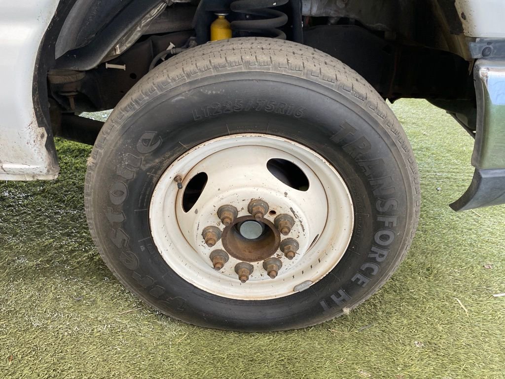 Used 2012 Ford E-450 and Econoline 450 Super Duty w/ Shuttle Bus Prep Pkg image 31