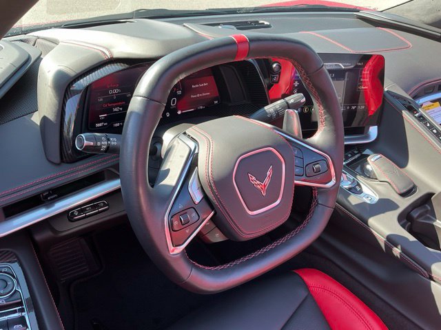 Used 2021 Chevrolet Corvette Stingray Premium Conv w/ Z51 Performance Package RWD image 18