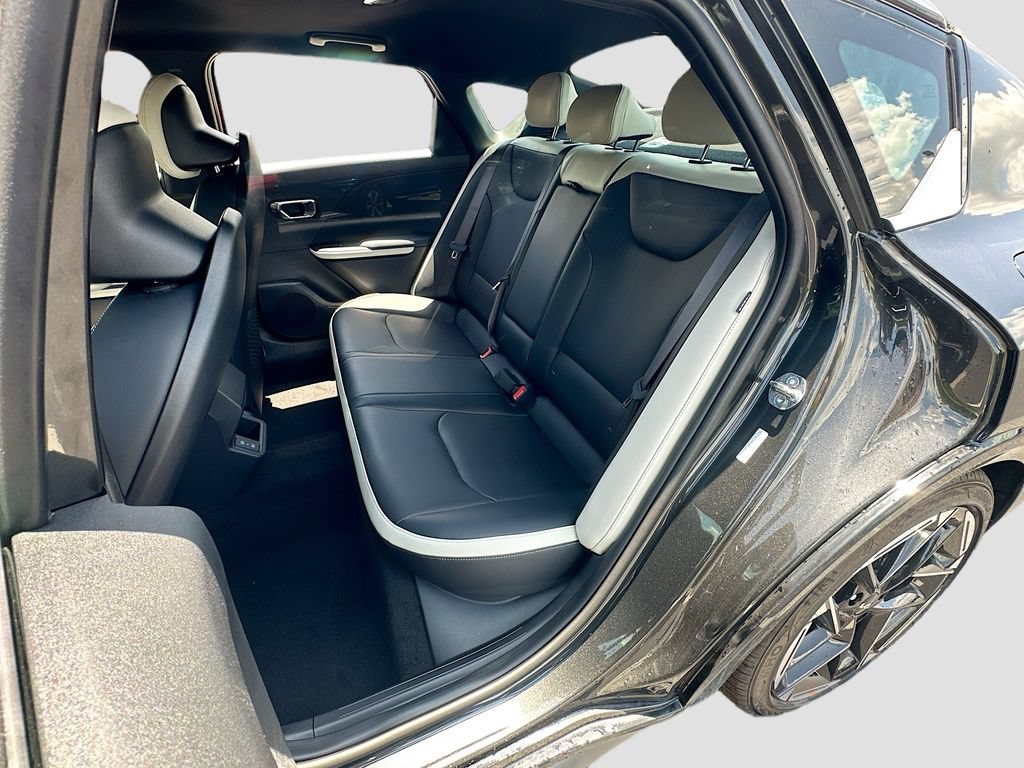 New 2026 Kia K4 GT-Line w/ GT-Line Sunroof Package FWD image 24