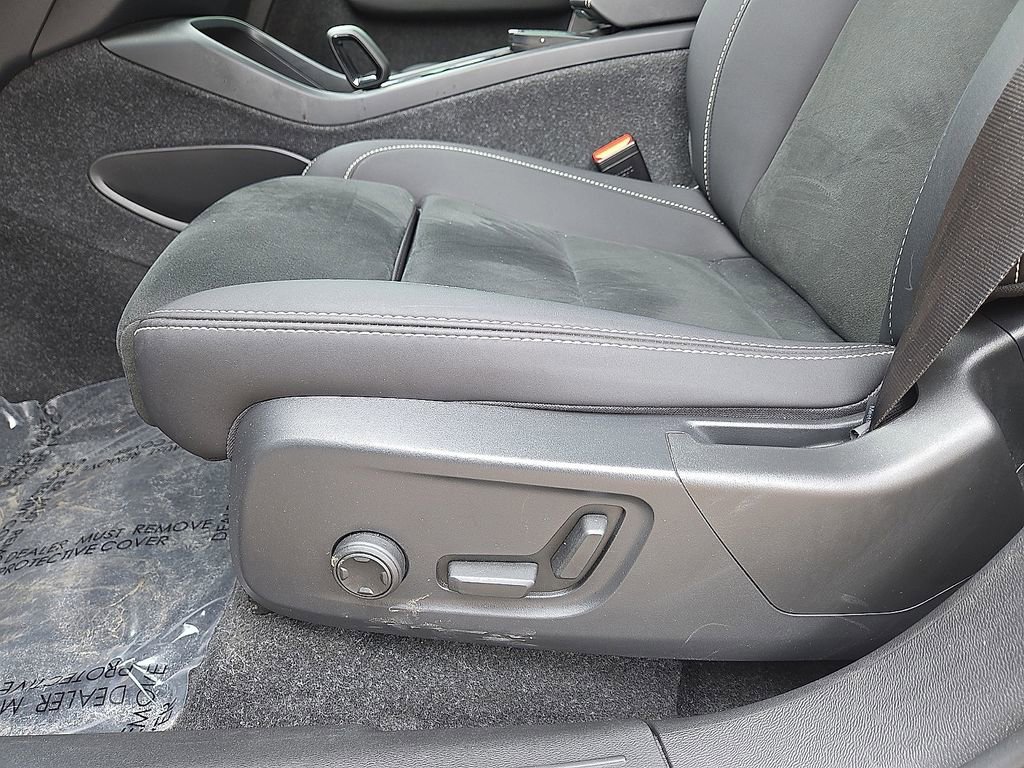 Used 2023 Volvo C40 P8 Recharge Ultimate AWD/4WD image 26