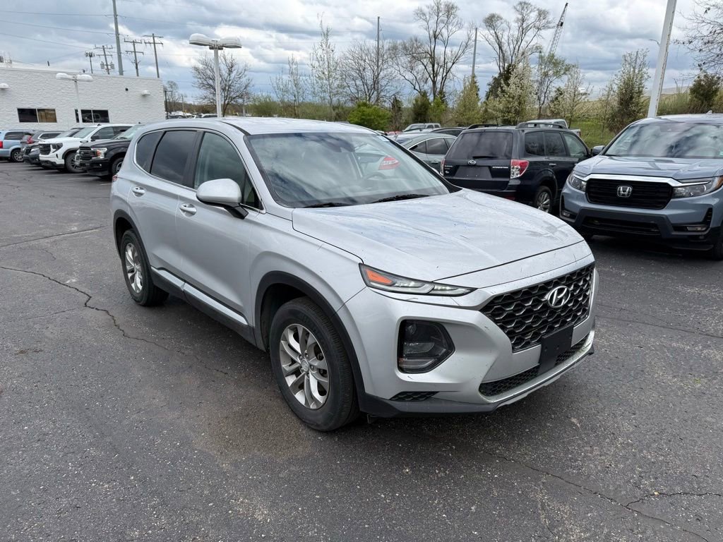 Used 2020 Hyundai Santa Fe SE AWD/4WD image 2