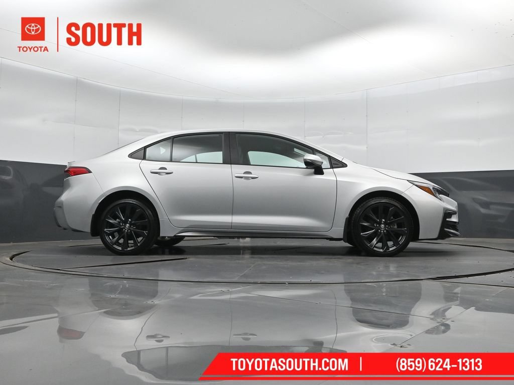 Used 2024 Toyota Corolla SE FWD image 37