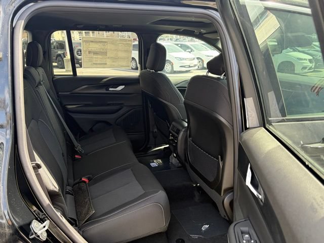 New 2026 Jeep Grand Cherokee Laredo X AWD/4WD image 28