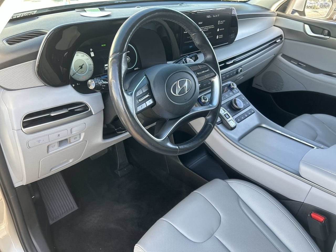 Used 2024 Hyundai Palisade SEL FWD image 16
