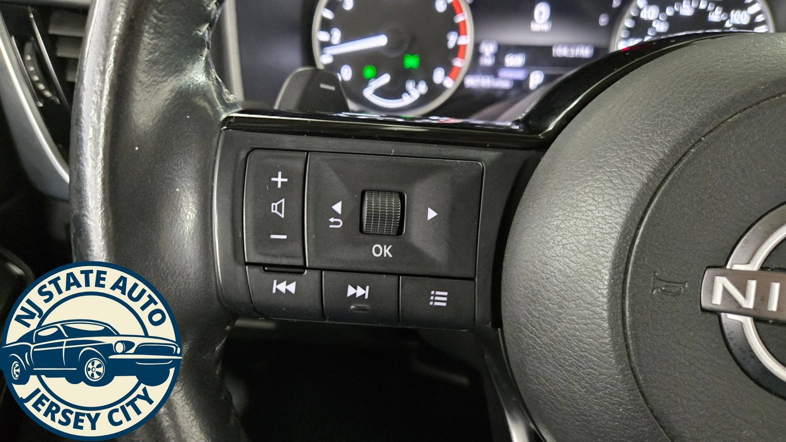 Used 2022 Nissan Rogue SL FWD image 13