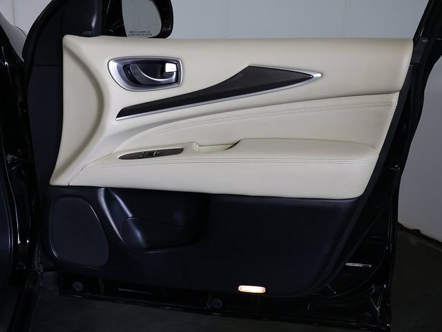 Used 2019 INFINITI QX60 Luxe w/ Essential Package AWD/4WD image 34