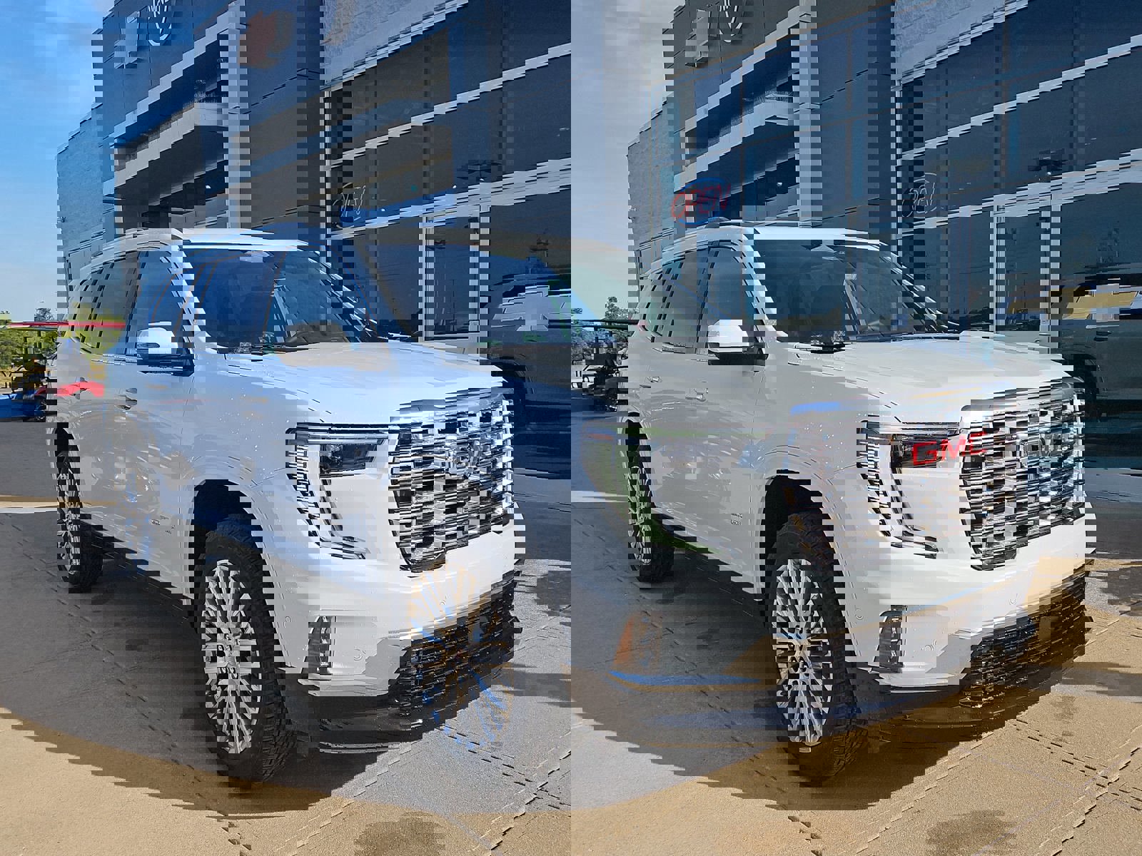 New 2026 GMC Acadia Denali w/ Super Cruise Package