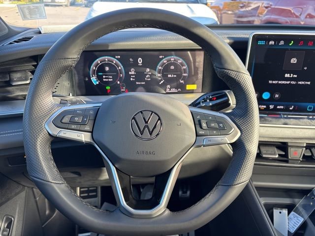 New 2026 Volkswagen Tiguan SE R-Line image 11