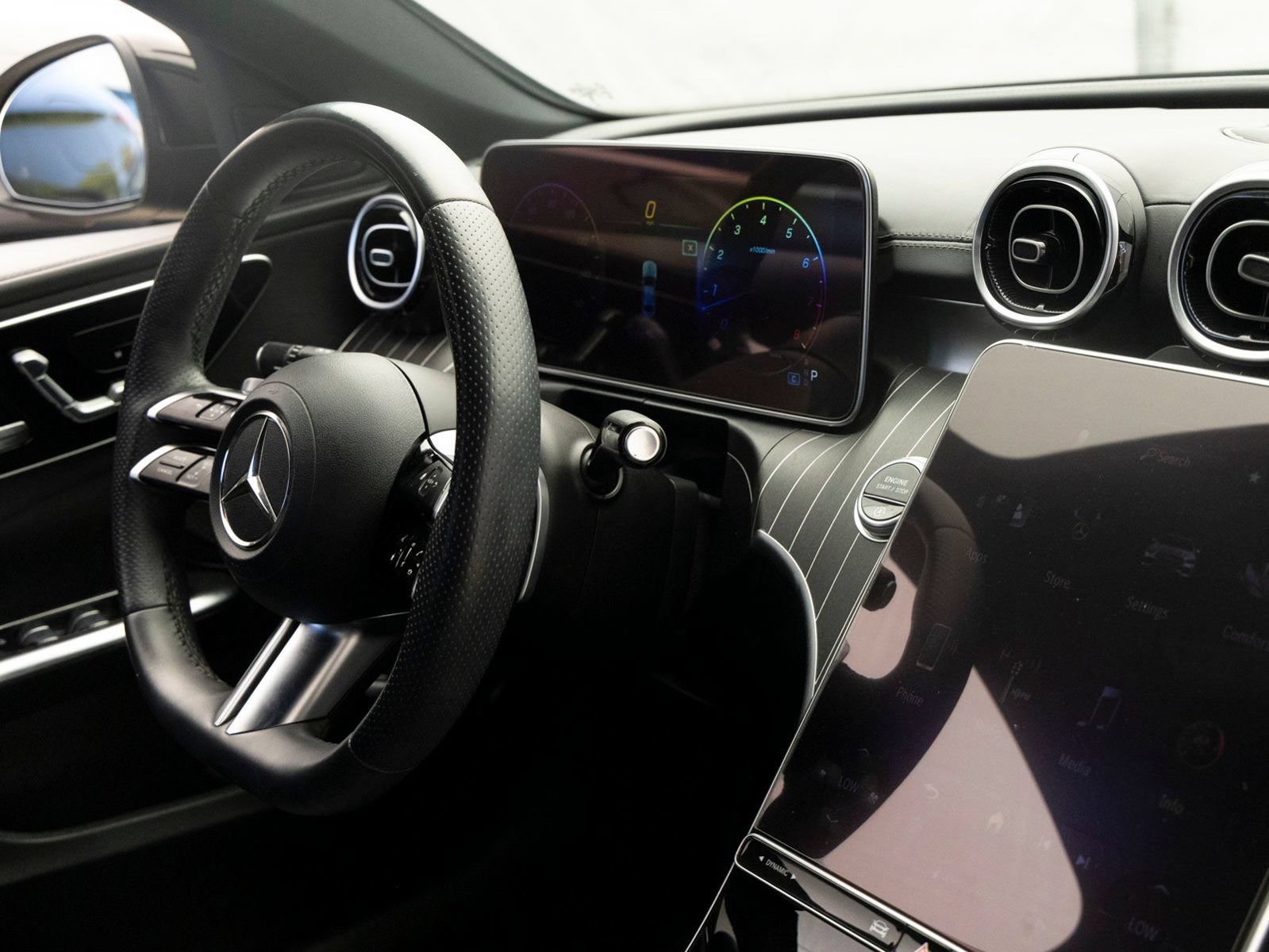 Used 2023 Mercedes-Benz C 300 Sedan image 29