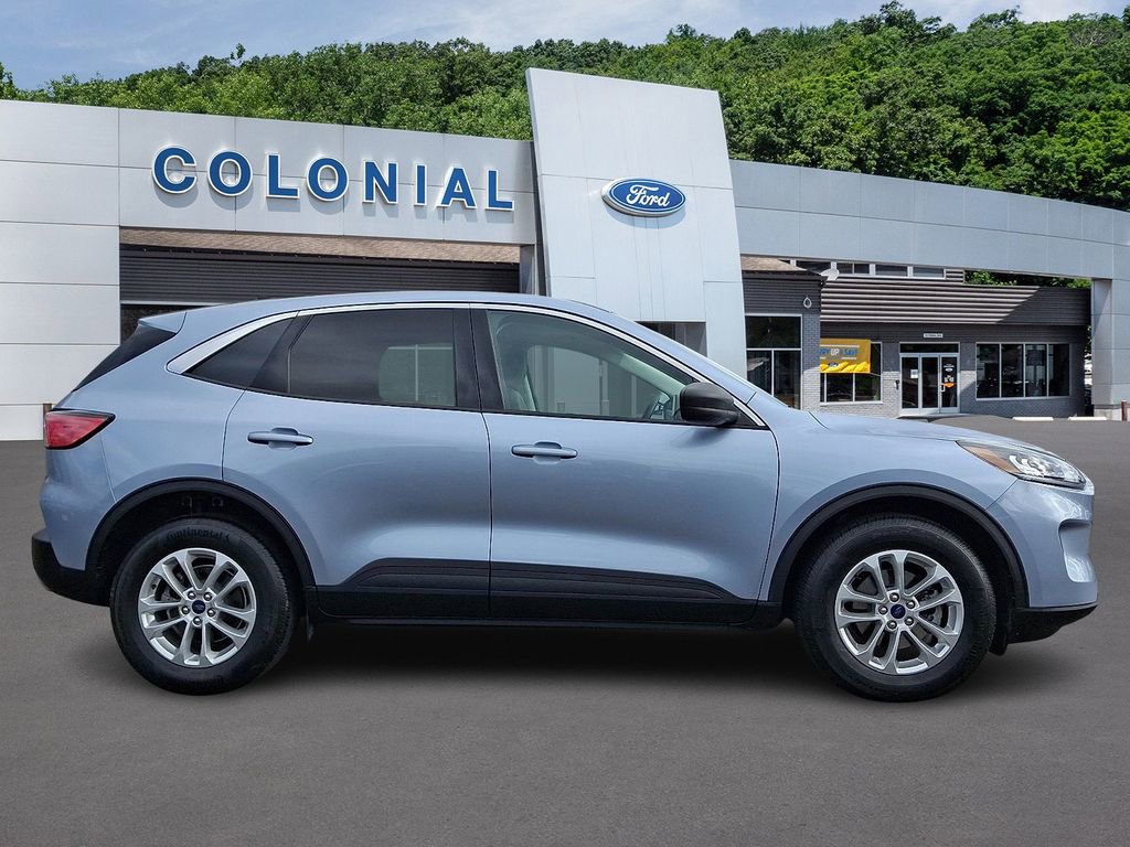 Certified 2022 Ford Escape SE w/ Cold Weather Package image 7