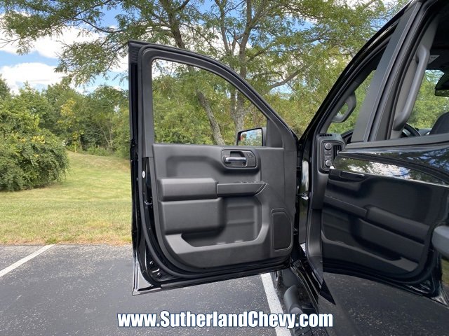New 2026 Chevrolet Silverado 1500 Custom w/ Turbomax Blackout Package image 17