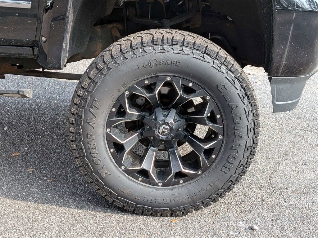 Used 2019 GMC Sierra 2500 Denali w/ Suspension Package, Off-Road image 12