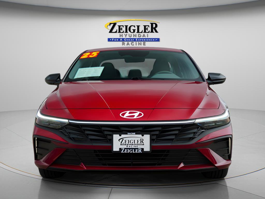 Certified 2025 Hyundai Elantra Sport FWD image 2