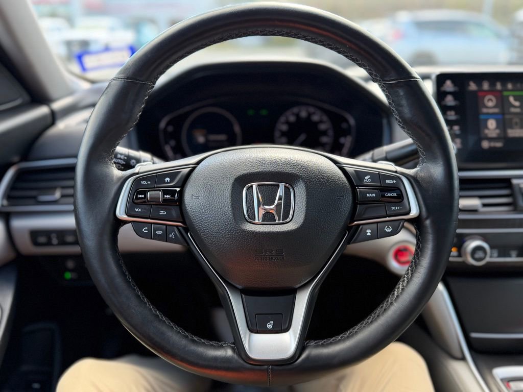 Used 2019 Honda Accord Touring image 11