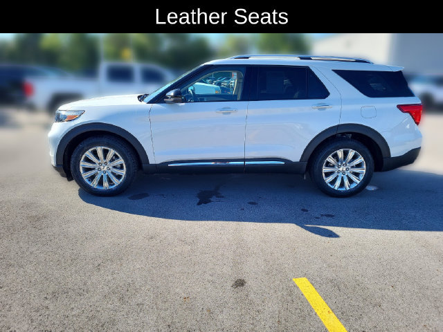 Used 2022 Ford Explorer Limited w/ Equipment Group 301A AWD/4WD image 2