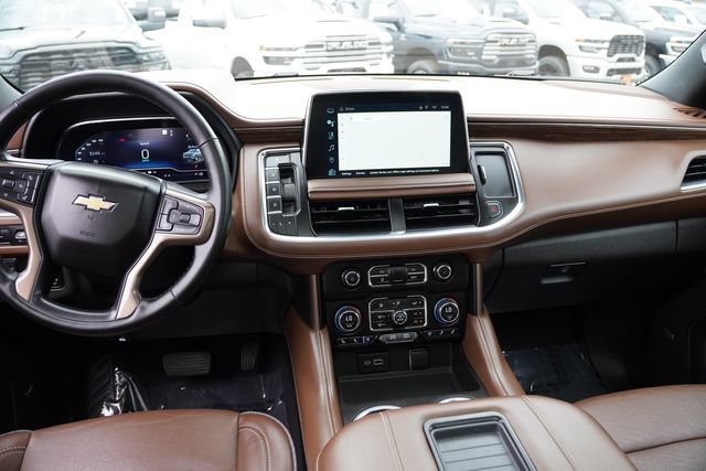 Used 2023 Chevrolet Suburban High Country AWD/4WD image 22