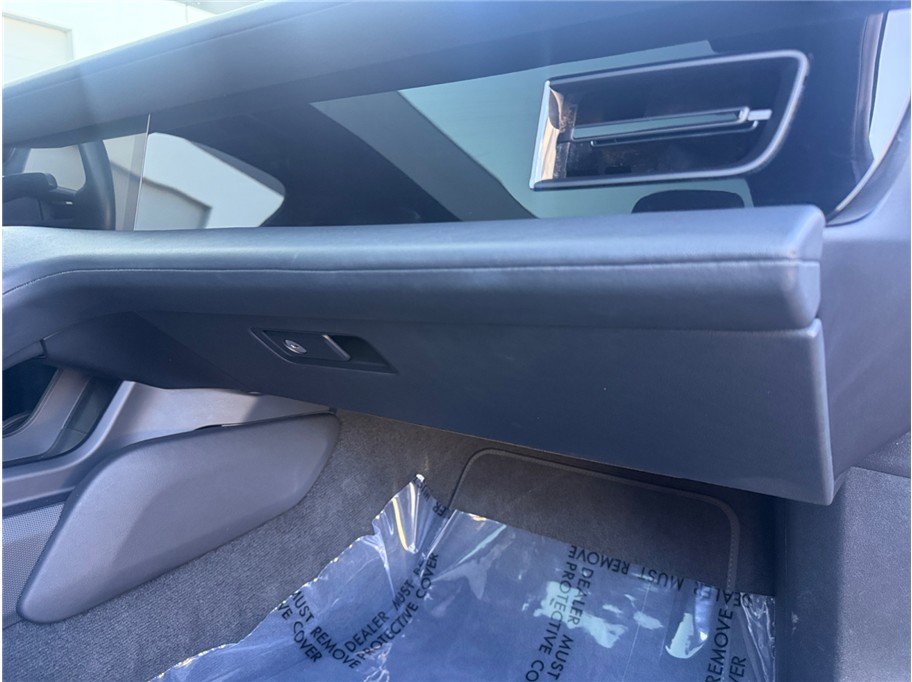 Used 2020 Porsche Taycan 4S image 37