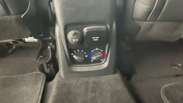 Used 2020 Ford Transit Connect XLT image 45