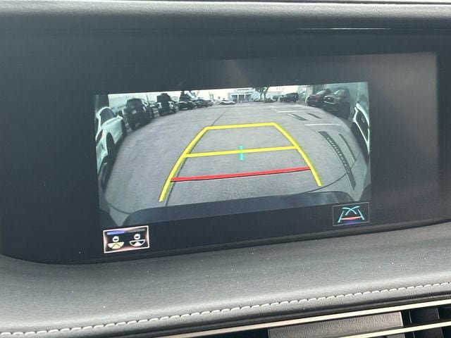 Used 2018 Lexus LS 500 w/ Accessory Package (Z2) RWD image 29