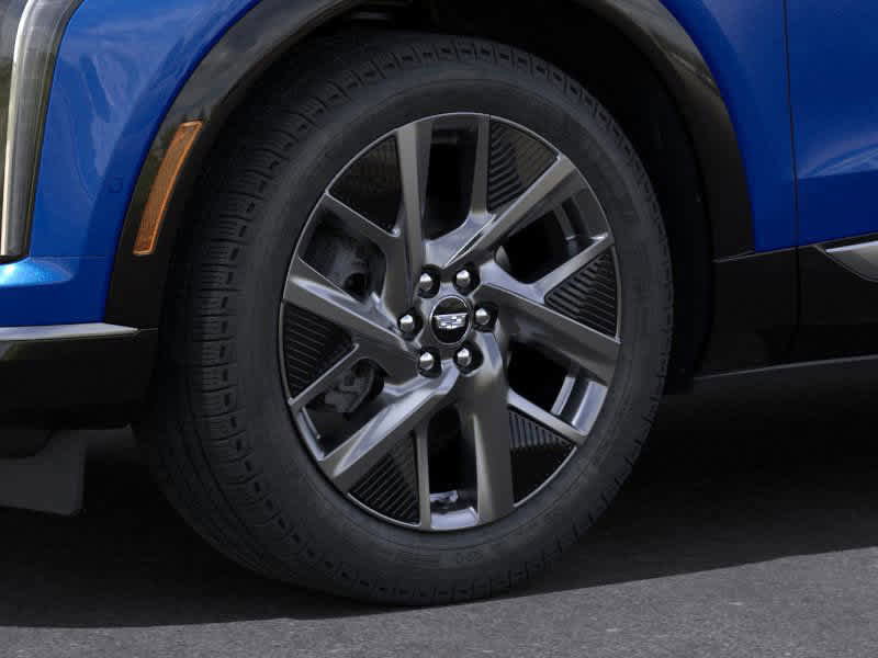 New 2025 Cadillac Optiq Luxury 2 image 23